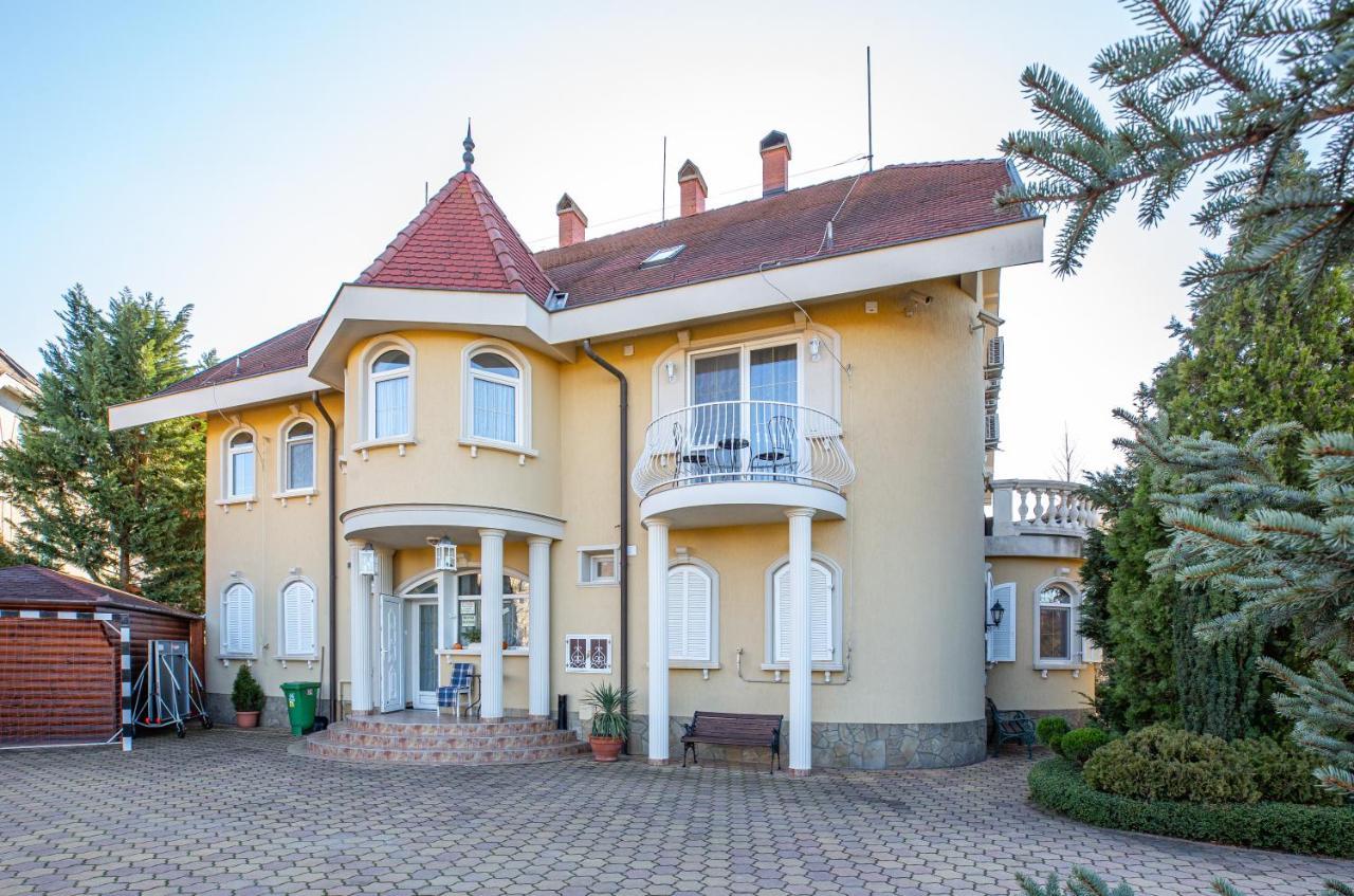 Villa Rosa Hajdúszoboszló Esterno foto